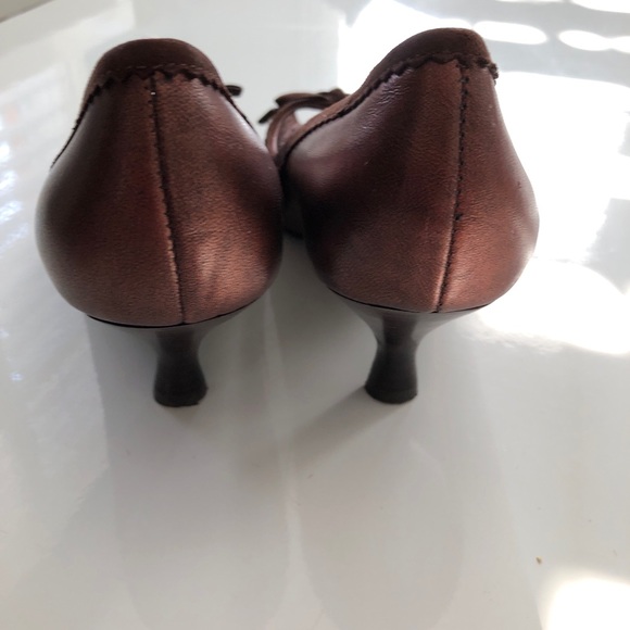 Vintage Leather Heels - Picture 3 of 4